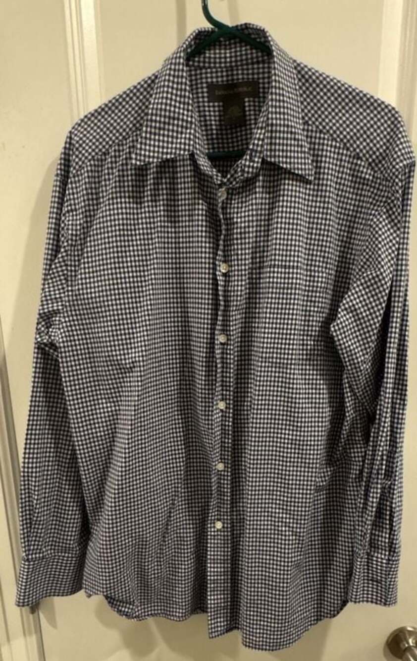 Banana Republic Men's Blue and White Long Sleeve Button-Down Dress Shirt